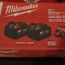 Milwaukee M18 battery starter kit