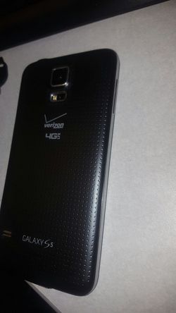 Samsung Galaxy s5 unlocked to any carrier