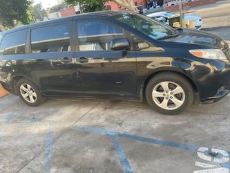 2017 Toyota Sienna