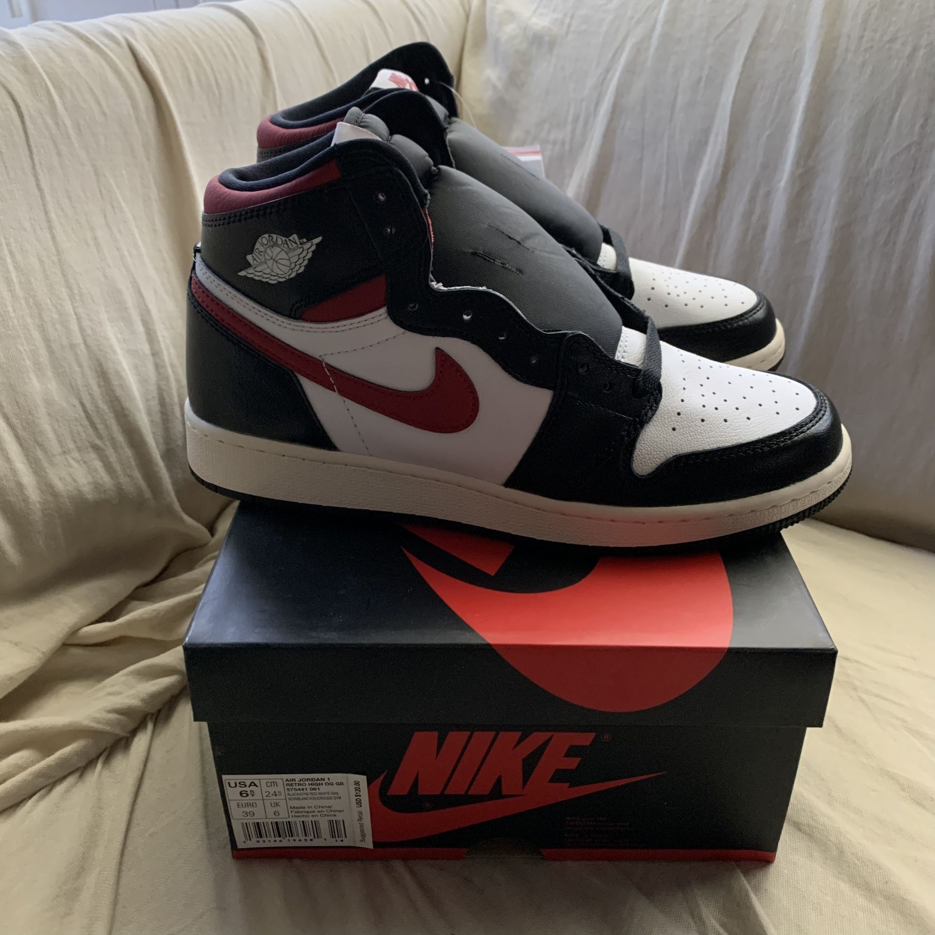 Air Jordan High Red Black New Size GS