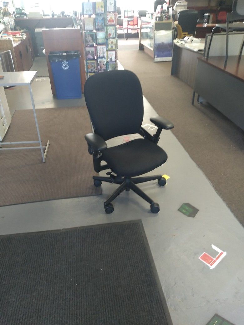 Steelcase Leap Task Chair