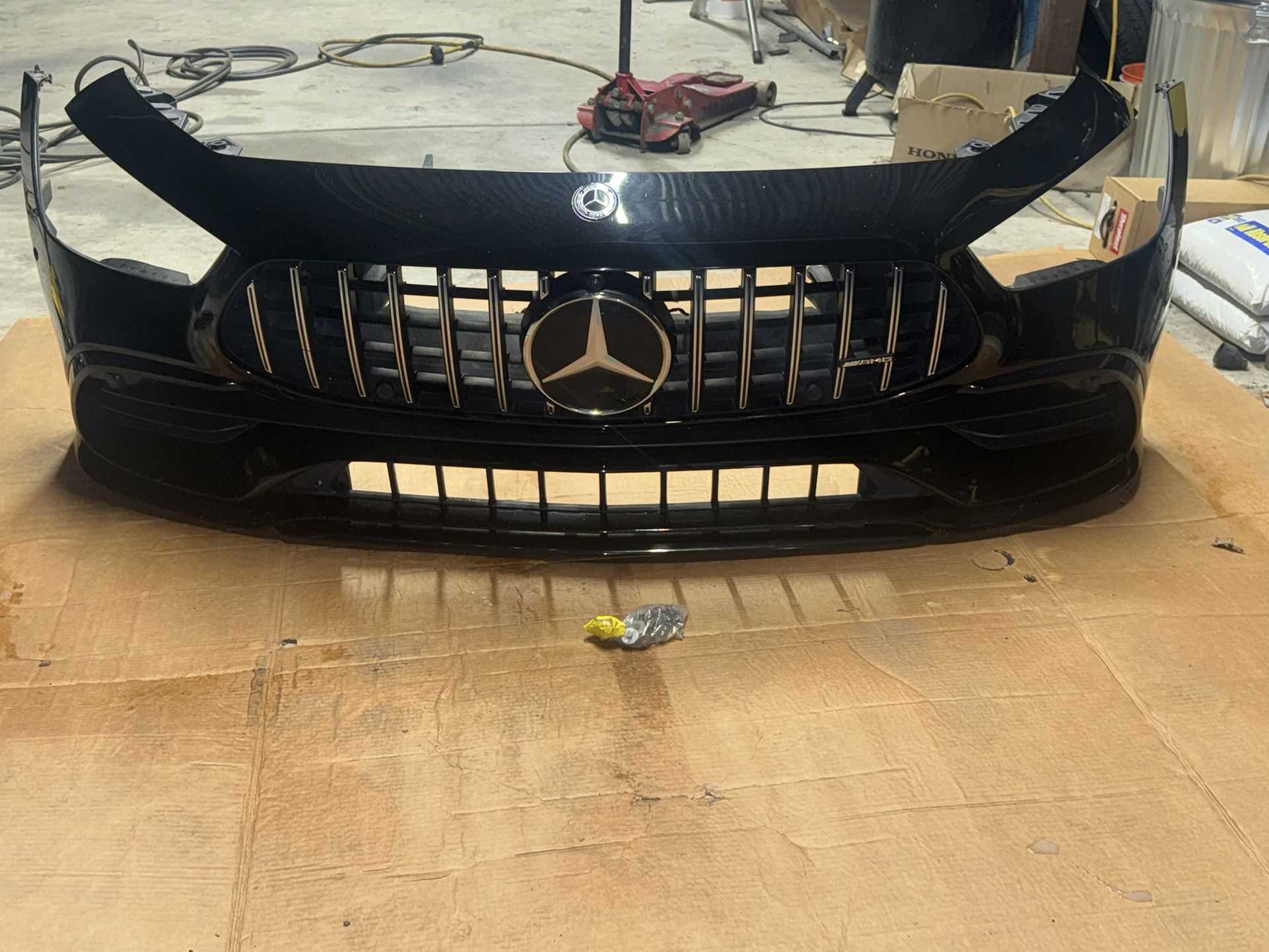 O 2020 Mercedes-AMG GT 53 / GT 63 (4-Door) - COMPLETE Front Bumper Assembly and right and left ho