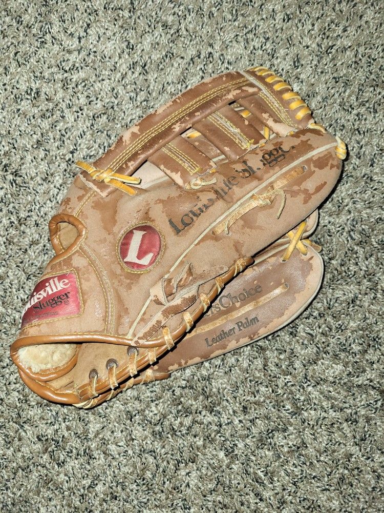 Louisville Slugger Baseball Glove 12.75"