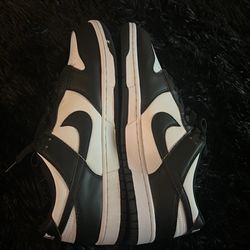 Mens Panda Dunks (Sz 9.5)