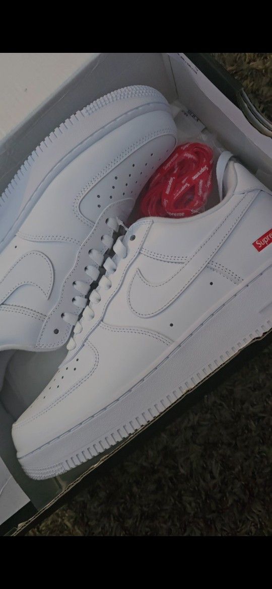 Supreme Af1s All White