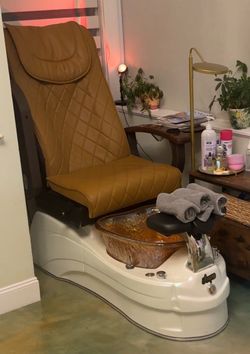 Pedicure chair