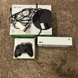 Xbox Series S Lot 
