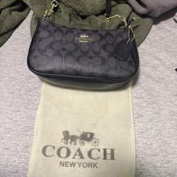 Coach Teri shoulder bag in classic black Signature canvas