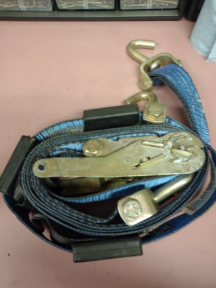 3 Hook 2" Tire Strap and Ratchet