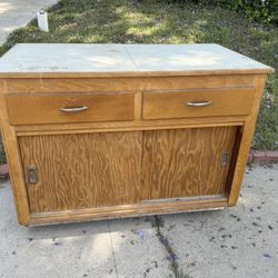 FREE CABINET