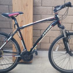 Jamis Trail X 1 Mountain Bike- 19” Aluminum Frame-Front Suspension