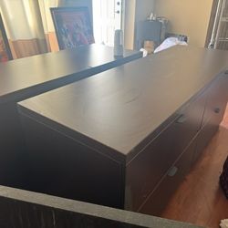 Free 2 Desks With 4 Drawers Each 