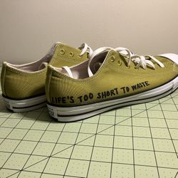 Converse - Sz 12 - “Life’s Too Short To Waste” 