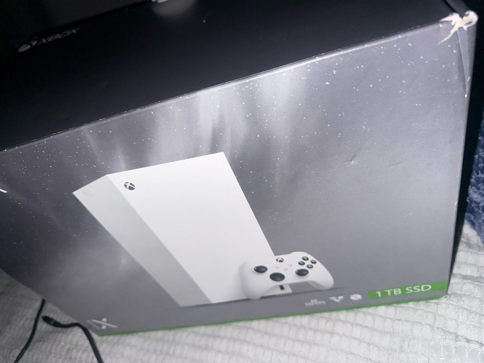 Xbox series X never used in box