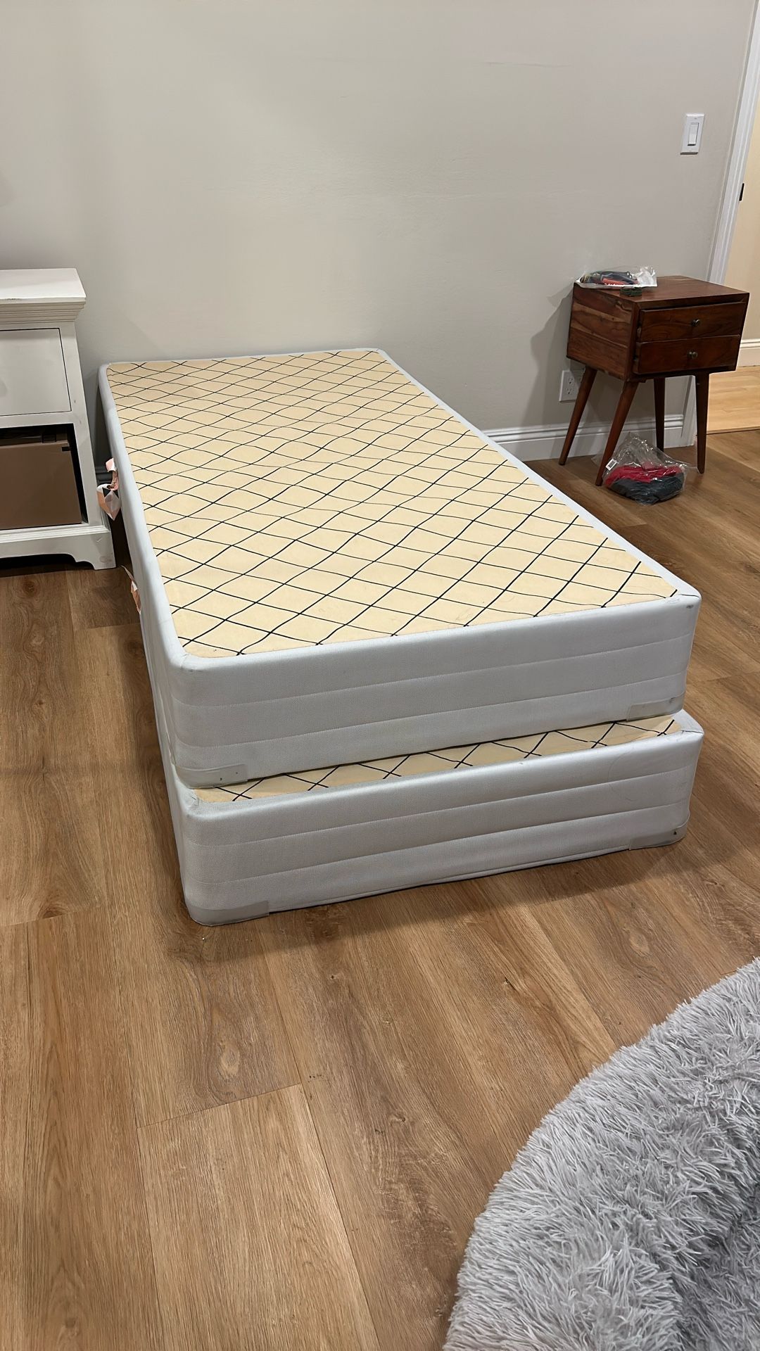 2 Twin 9 Inch Box Springs For King Sized Bed