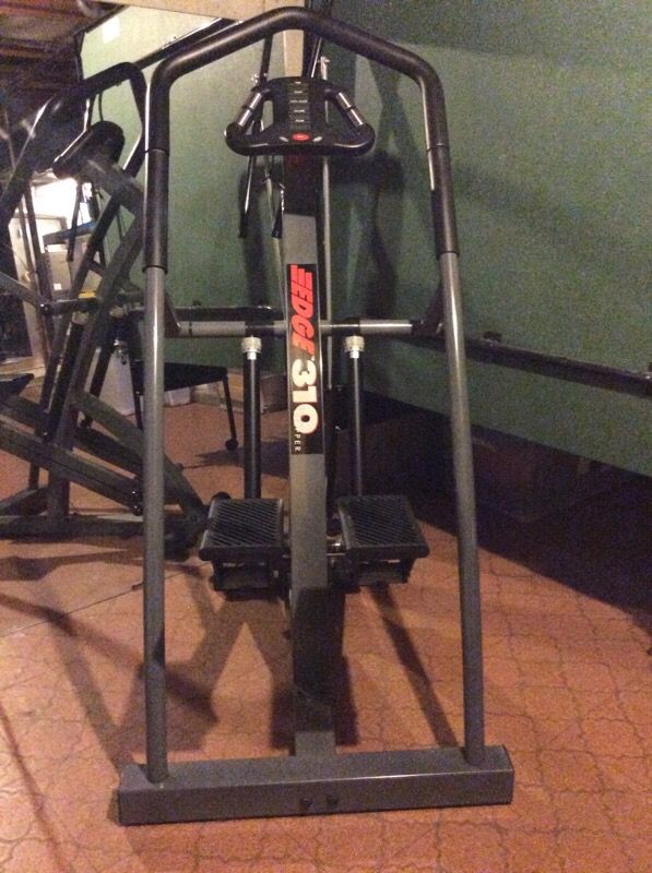 Edge 310 Stair Stepper
