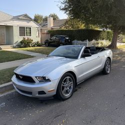 2012 Ford Mustang (Trades Welcome)