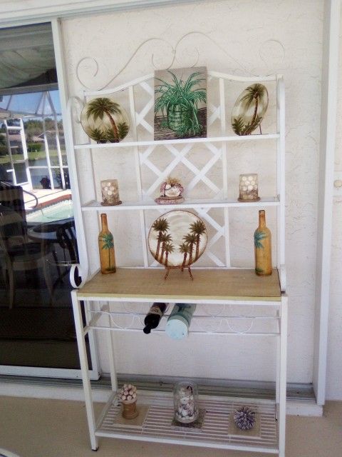 Etagere