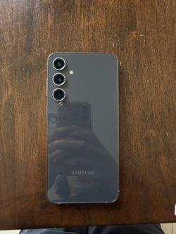 Samsung Galaxy S23 FE (Black) – Excellent Condition – Read