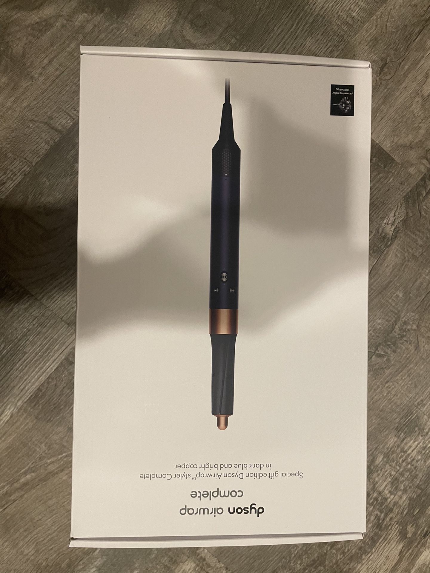 New special edition Dyson Airwrap styler complete - Prussian blue/rich copper
