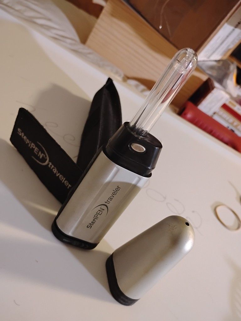 SteriPEN Traveler// UV light water purifier