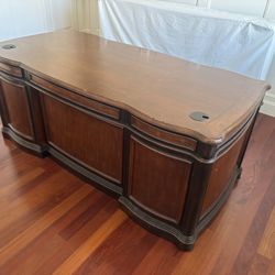 Free Office Desk