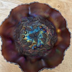 Northwood 3 Berries Carnival Glass Ruffled Bowl