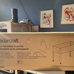CedarCraft Self-Watering Elevated Spruce Planter