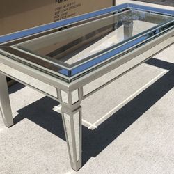 Mirrored Table  Furniture Set – Excellent Condition – $400 for All (OBO)