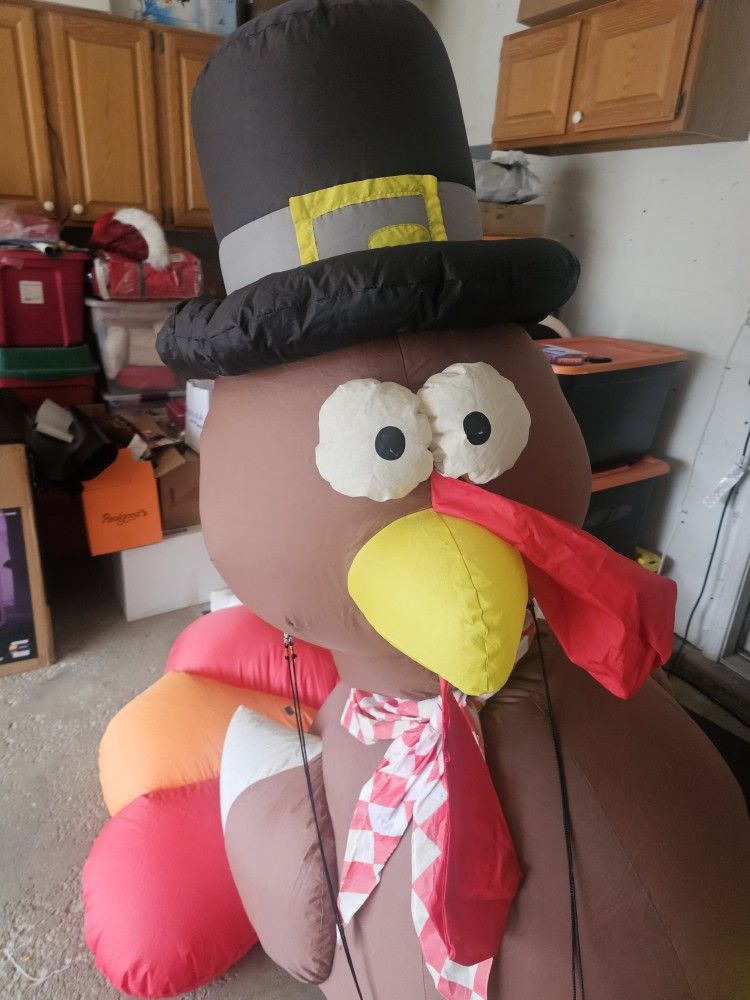 Gemmi Airblown Inflatable 6ft Turkey Pilgrim W/lights