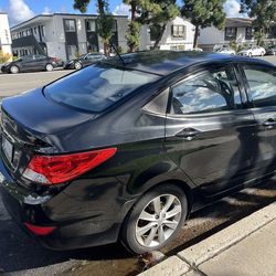 2012 Hyundai Accent