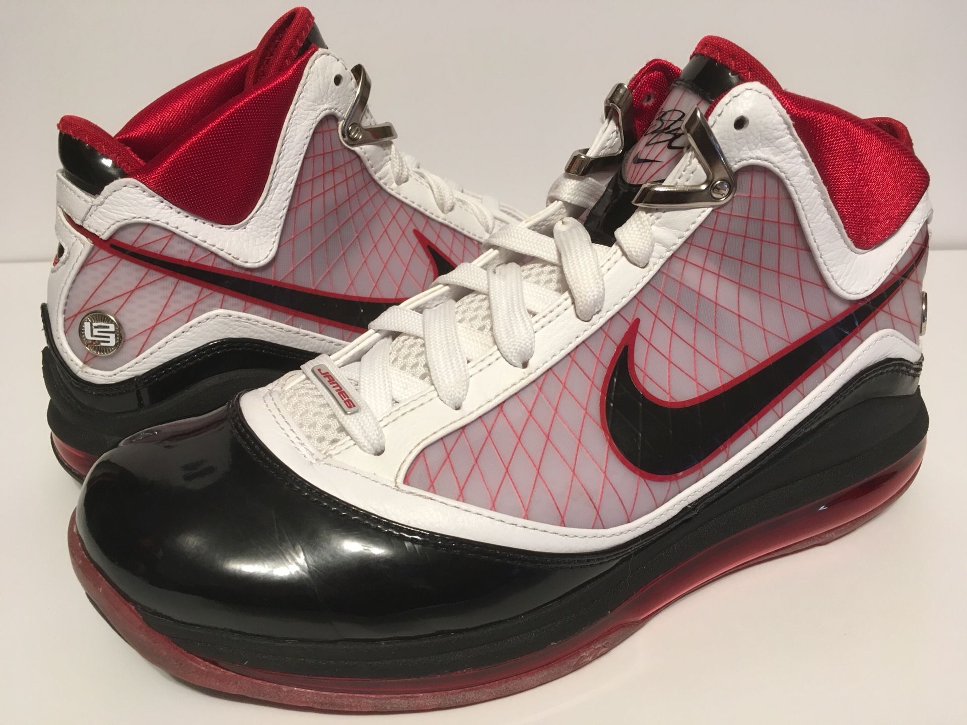 Rare | 2009 Nike Air Max LeBron 7 VII Home Cavs All Stars Bred | Black / Red / White | 375664 102 | Men's 8.0 US | Jordan Js Palace Supreme LBJ