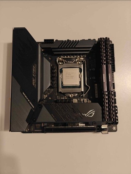 SFF Gaming PC Bundle ITX Parts. Asus ROG Strix Z490-i, Corsair Vengeance Lpx 16GB, Intel i5-10600K