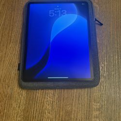 Like New Apple M1 iPad Pro 12.9 