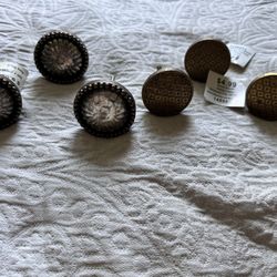 6 Drawer Knobs