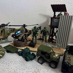 Warrior Military Force Series Playset 21 piece set PRICE IS FIRM !!!