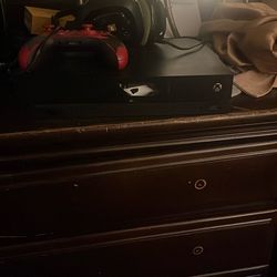 Xbox one x with controller and astro headset