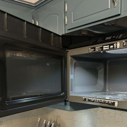 LG Microwave (MVEM1825) Over The Range