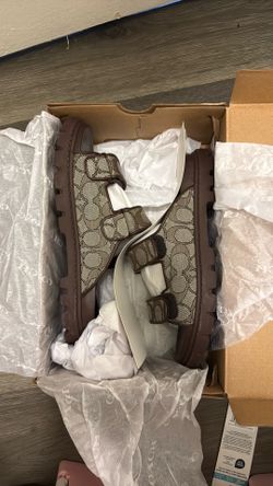 Coach women’s Slides