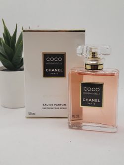 CHANEL
 
COCO MADEMOISELLE CRUSH ABSOLU Eau de Parfum 

1.7 fl ⭐️ (2 available)