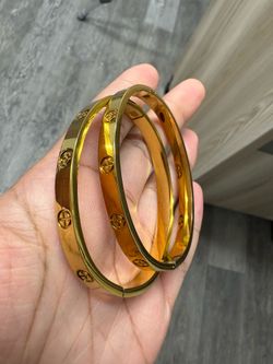 Gold bangels
