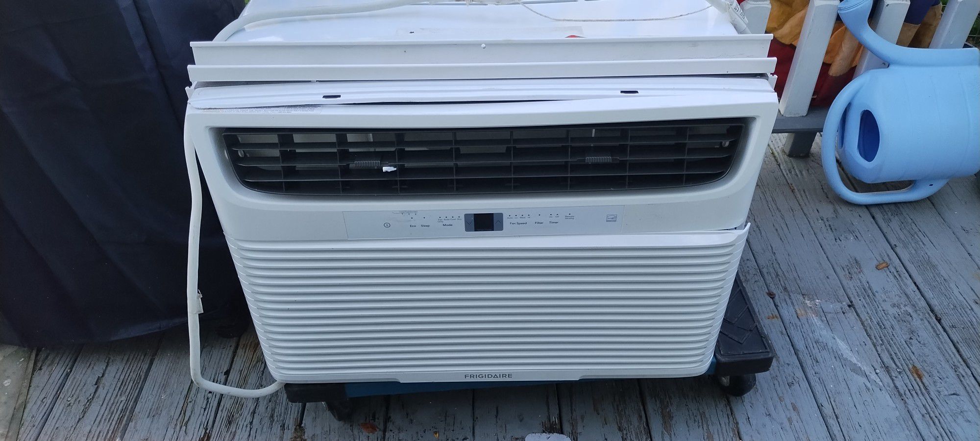 25000btu Fridgeadare Air Conditioner .