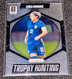 Luka Modric Silver Prizm Trophy Hunting 2026 FIFA