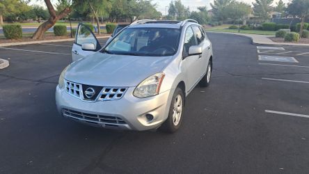 2011 Nissan Rogue for sale.