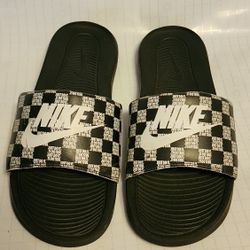 Men's NIKE Slides Size 12