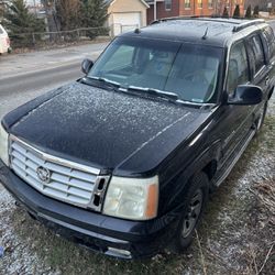 2005 Black Cadillac Escalade