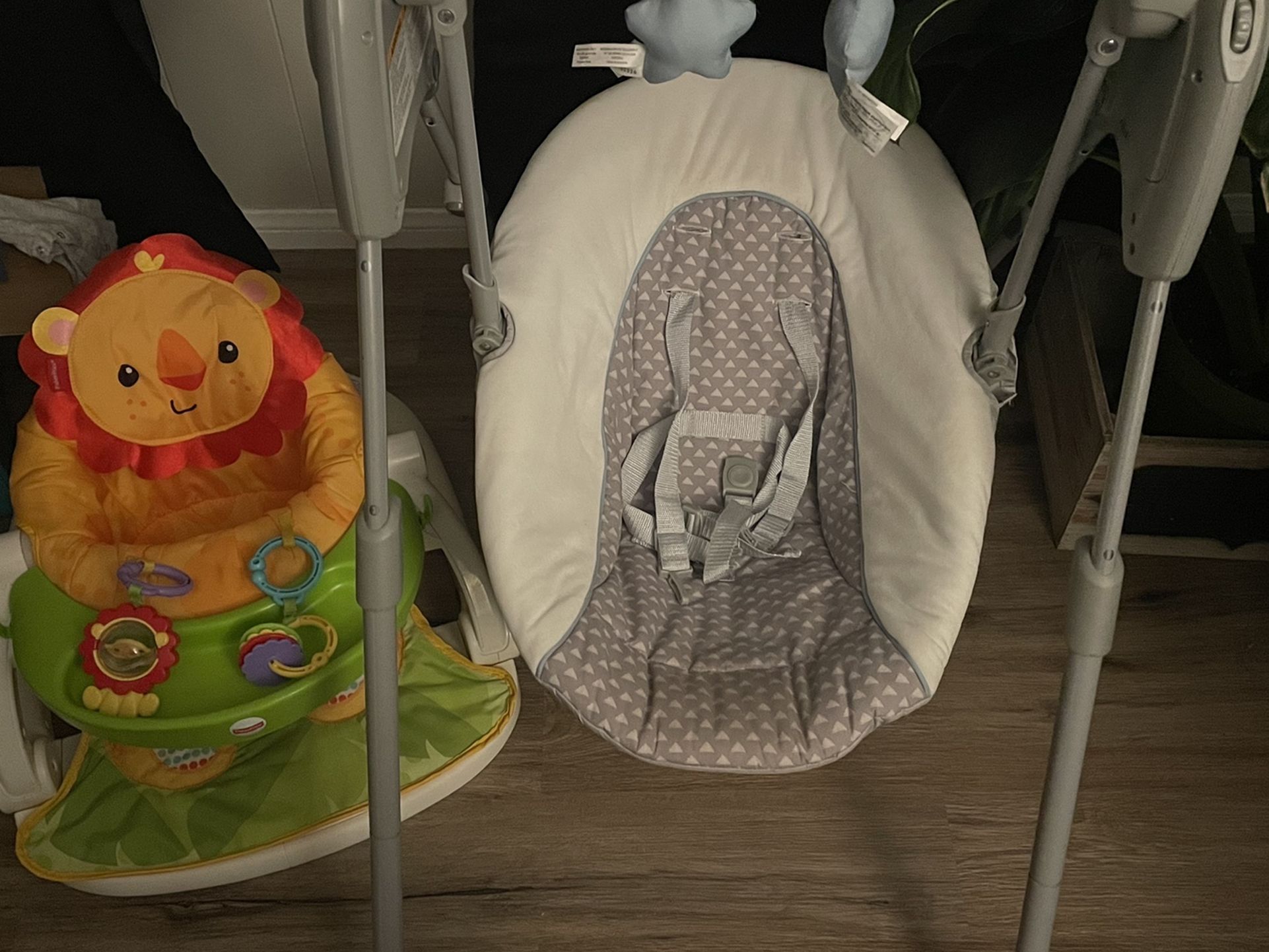 Graco Swing And Fisher Price Sit-Me-Up 