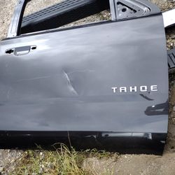 2015 To 2020 Chevy Tahoe Passenger Front Door... This Front Door Will Fit Tahoe Suburban Or Yukon 2015 To 2020 OEM Part