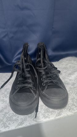 Converse Black