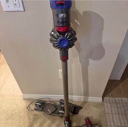 Dyson V8 vacuum